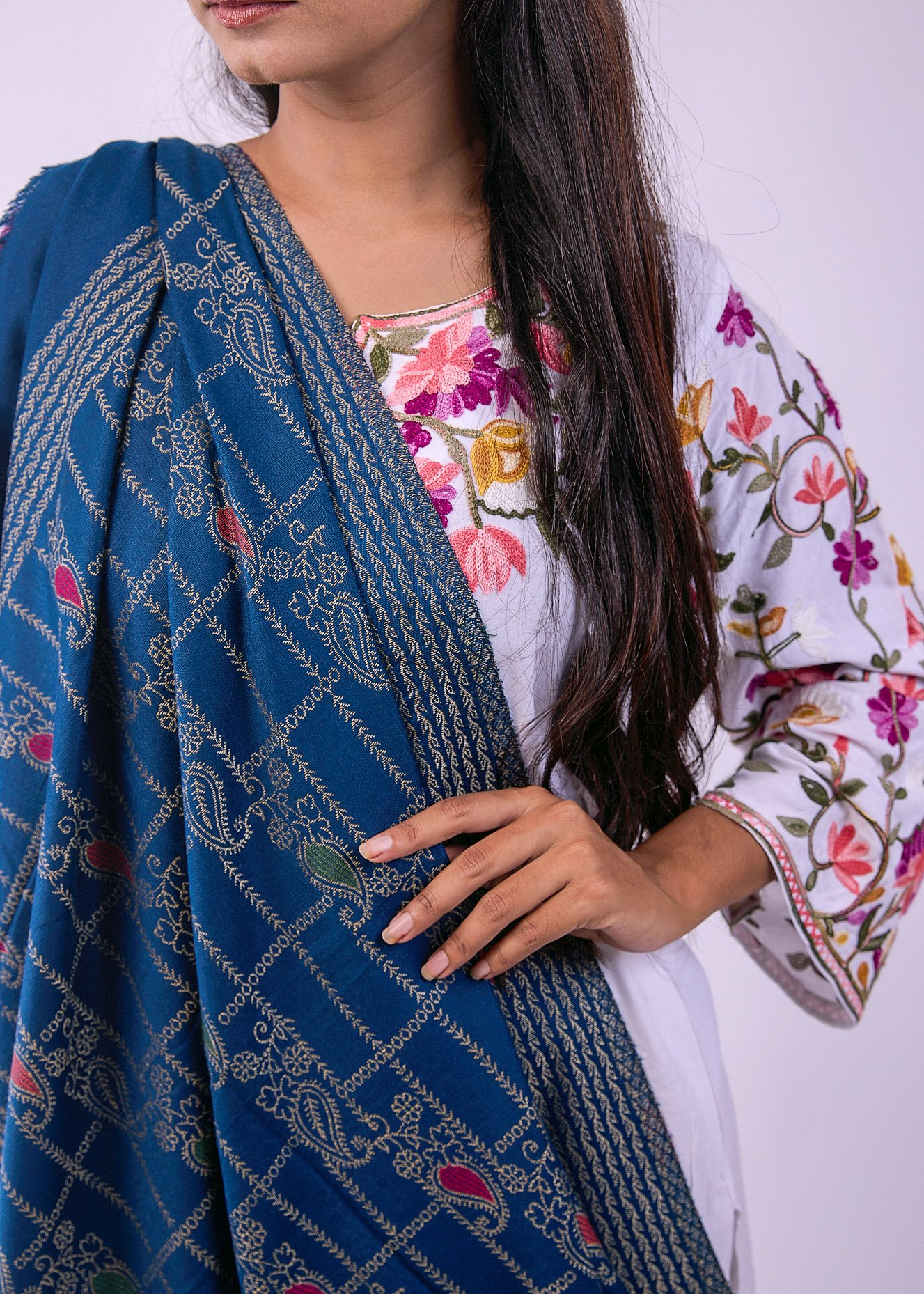 Signature Floral Design Stole - Navy Blue - Image 2
