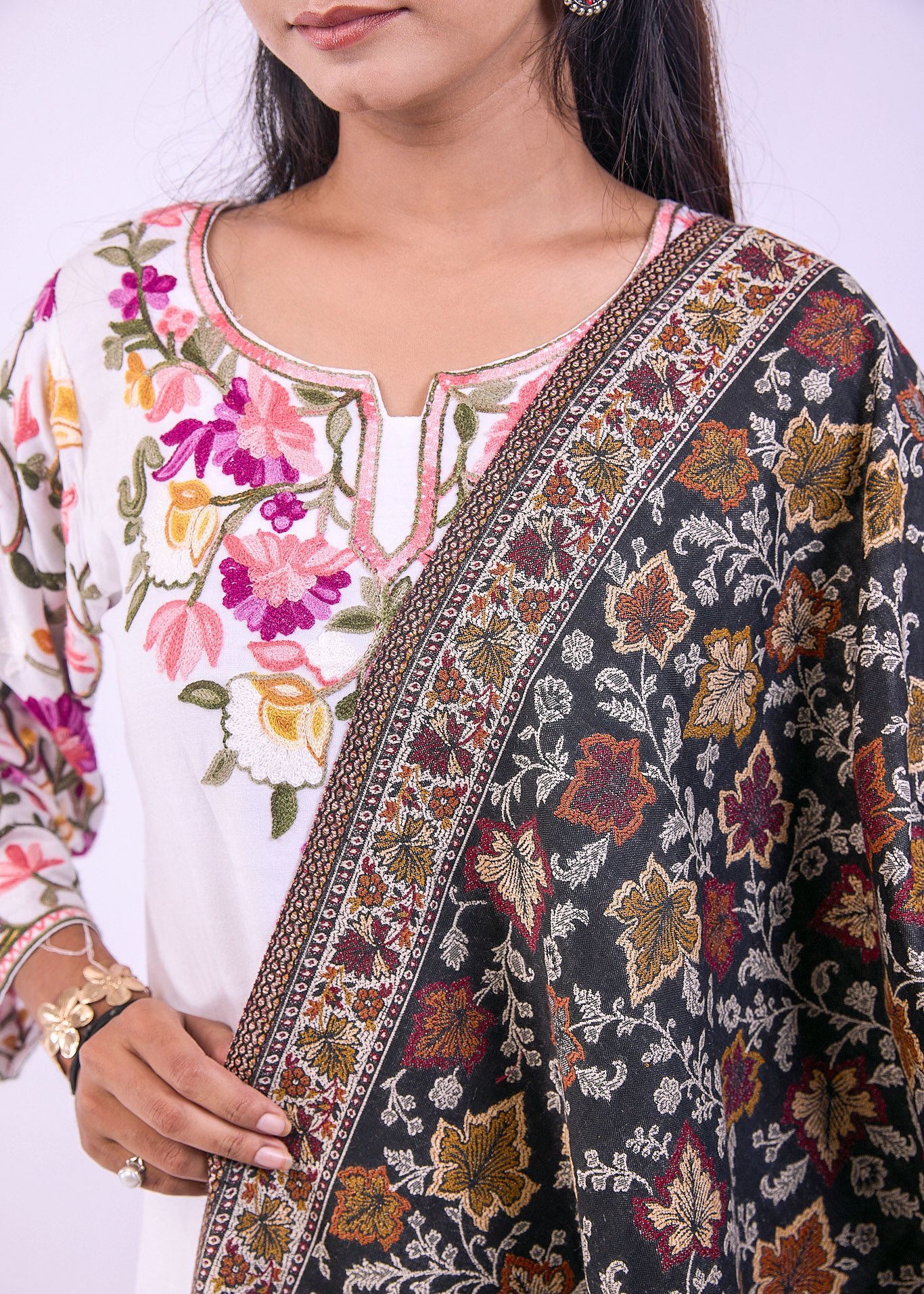 Vibrant Multicolour Botanical Design Stole - Black - Image 2